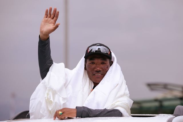 Alpinista nepalês bateu recorde de subidas ao Evereste