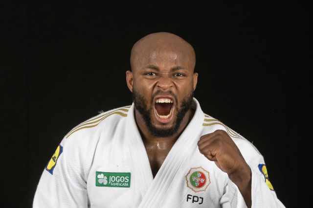 Jorge Fonseca conquista bronze no Cazaquistão