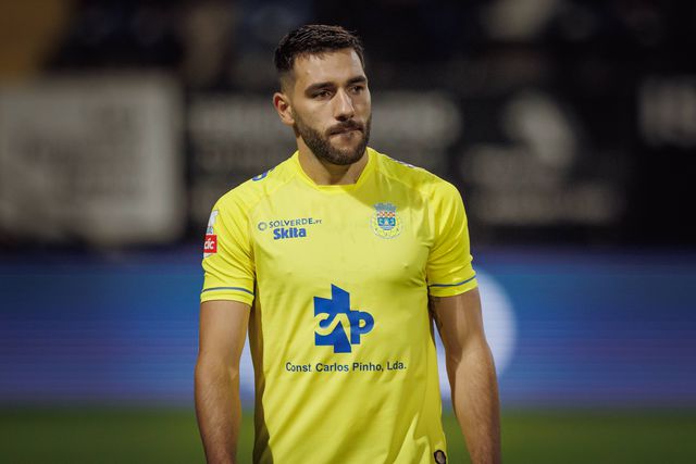 Oficial: Tiago Esgaio assina em definitivo pelo Arouca