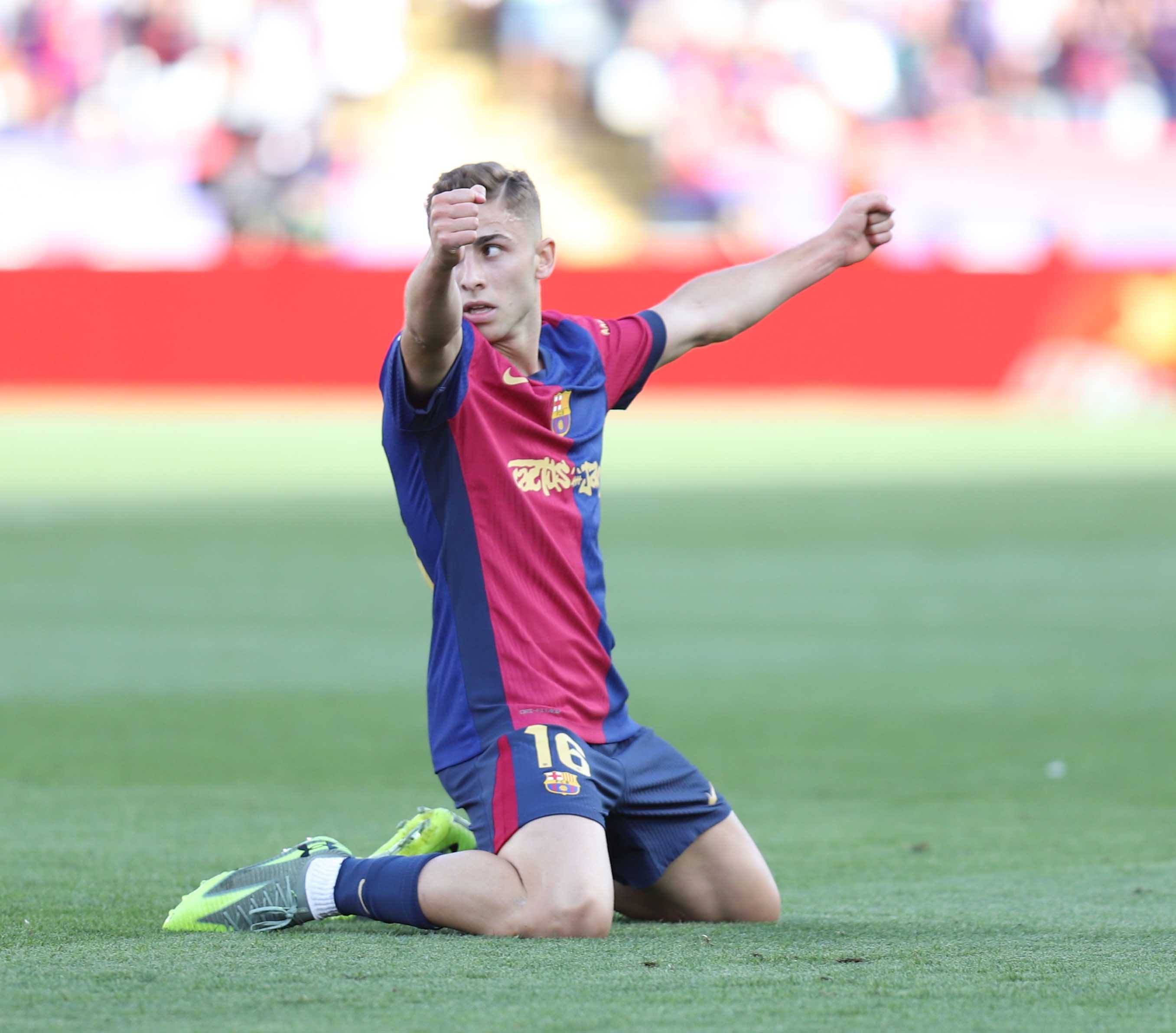 Fermín López festeja o golo que lhe seria anulado nos minutos finais da partida