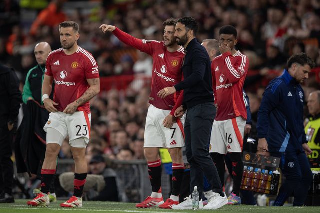 Jogadores do Manchester United só terão dois bilhetes grátis para a Europa League