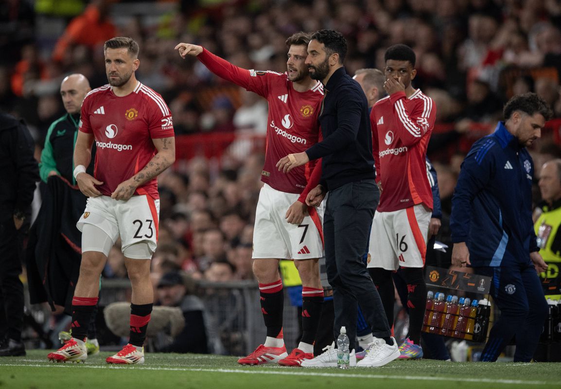Jogadores do Manchester United só terão dois bilhetes grátis para a Europa League