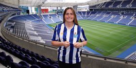 Oficial: FC Porto renova com maior goleadora do campeonato