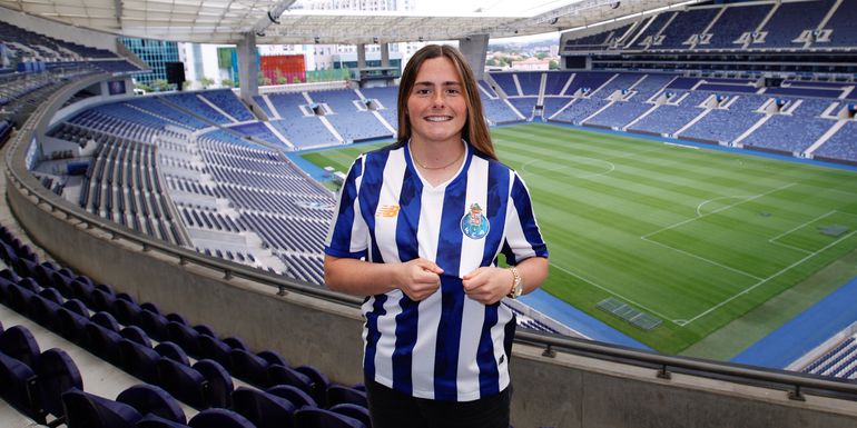 Oficial: FC Porto renova com maior goleadora do campeonato