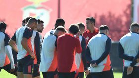 Benfica deixou escapar a felicidade em quatro momentos, mas ainda acredita no título
