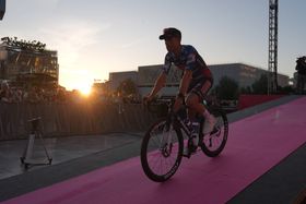 Mikel Landa já está em casa para iniciar «longa recuperação»