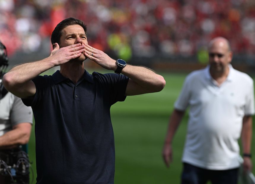 Xabi Alonso despede-se do Bayer Leverkusen