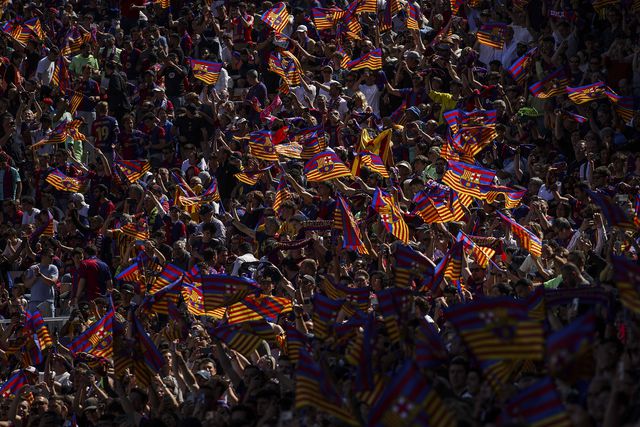 «Vai para a prisão!»: adeptos do Barcelona visam jogador do Real Madrid depois de escândalo