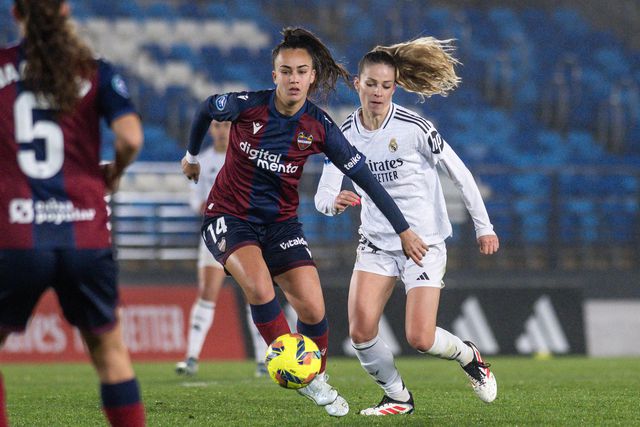 Sporting contrata média