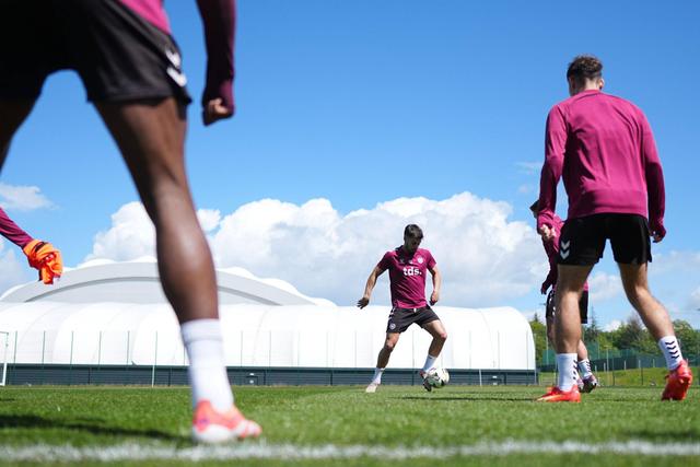 O jogo continua a pertencer aos jogadores capazes de ver aquilo que os outros ainda não viram — Foto: IMAGO