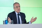 Florentino Pérez em conferência de imprensa do Real Madrid