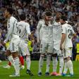 Valverde, Vinícius e Carvajal a celebrarem um golo do Real Madrid