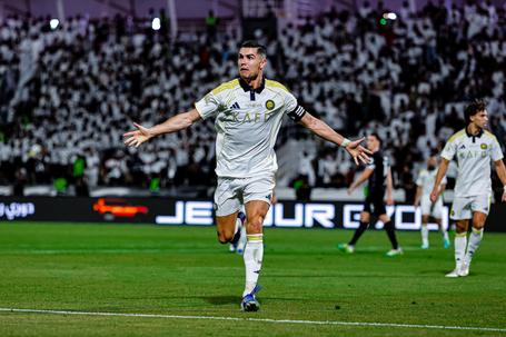 Cristiano Ronaldo procura conquistou o primeiro título de campeão da Arábia Saudita - FOTO: Al Nassr/Twitter