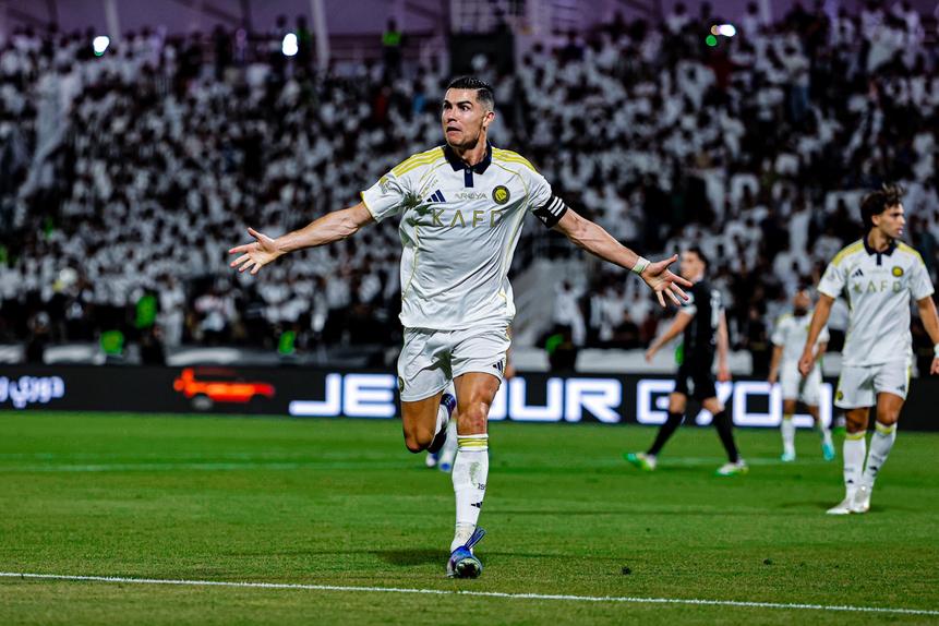 Cristiano Ronaldo procura conquistou o primeiro título de campeão da Arábia Saudita - FOTO: Al Nassr/Twitter