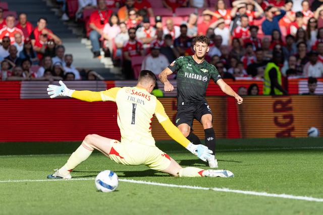 Diogo Travassos, que marcou pelo Moreirense ao Benfica, esta época, deixa o Sporting e ruma ao SC Braga