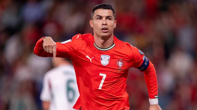 Cristiano Ronaldo, capitão de Portugal e de Roberto Martínez