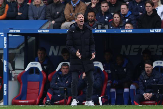 Oliver Glasner vai deixar o comando do Palace no final da época
