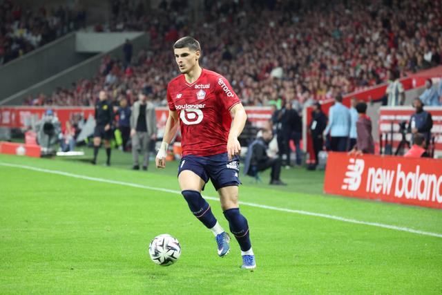 Fernández-Pardo é jogador do Lille
