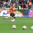 Choque na Turquia: jogador do Galatasaray atacado em público