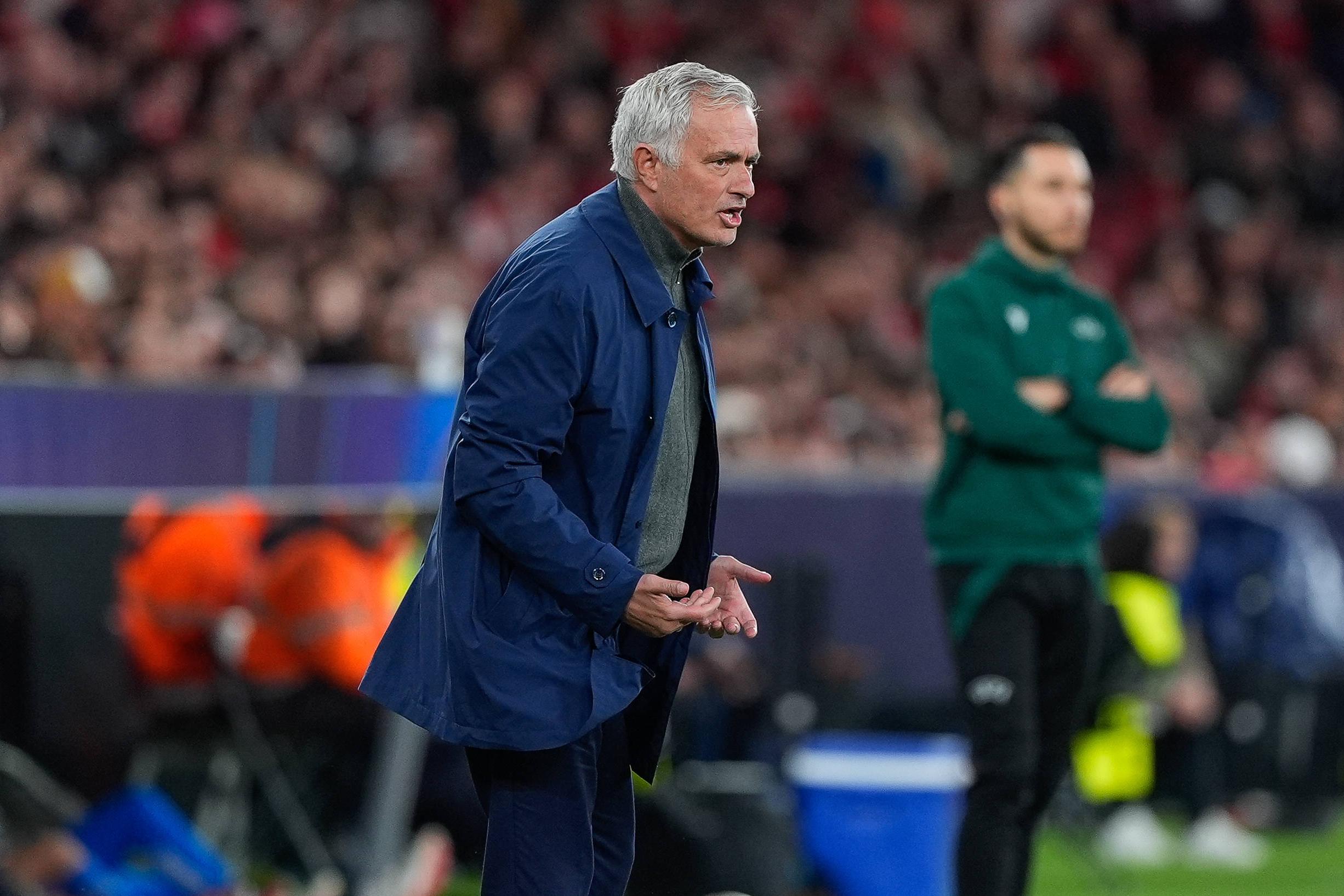 José Mourinho a defrontar o Real Madrid na Champions pelo Benfica na Luz