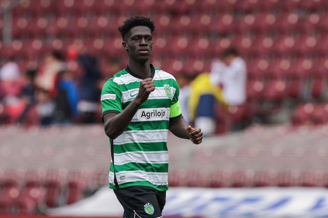 OFICIAL: Chico Lamba deixa Sporting e reforça Arouca