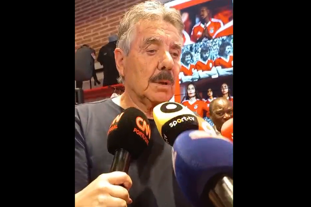 Toni e a nova camisola do Benfica: «É uma réplica de 1974/75 e traz boas memórias»