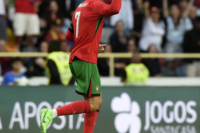 Ronaldo, um capitão mais próximo