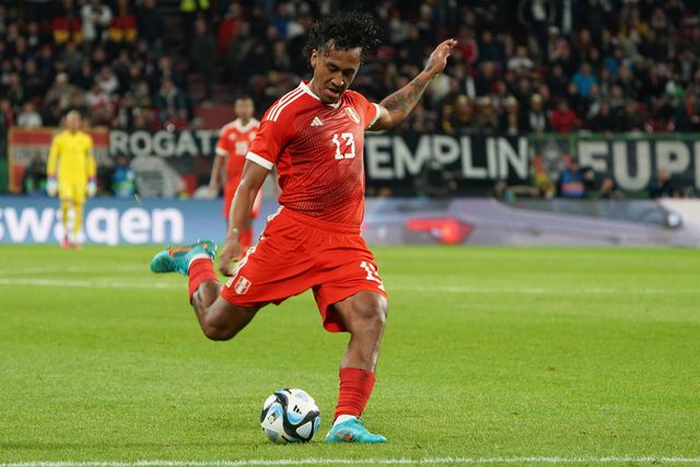 Ausência de seguro leva jogador do Peru a desistir da Copa América