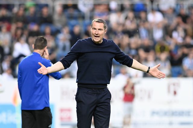 OFICIAL: Feyenoord anuncia sucessor de Arne Slot