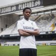 Jovem extremo proveniente do PSG já sentiu o peso da camisola dos conquistadores (Foto: Vitória de Guimarães)