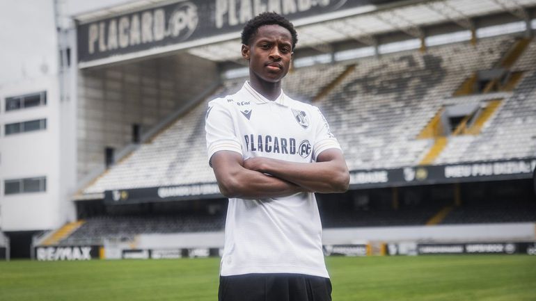 Mercado (oficial): Vitória de Guimarães oficializa Camara com contrato de longa duração