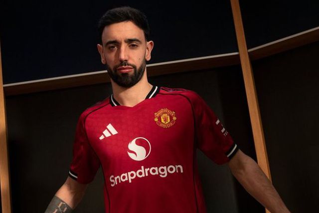 Fotos: Old Trafford inspirou nova camisola do Manchester United