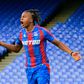 Ademola Ola-Adebomi em ação pelos sub-21 do Crystal Palace