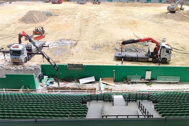 De pedaços do relvado tirado do Estádio José Alvalade no último verão nasceu uma coleção de vestuário - Foto: X/Universo Sporting