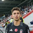 Tiknaz está atualmente no Besiktas