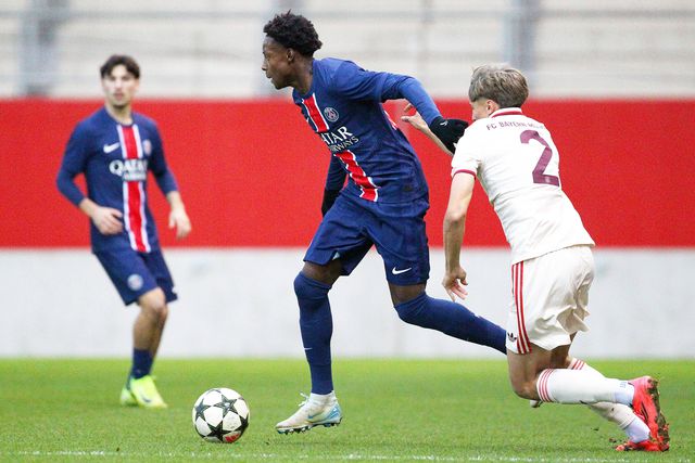 Oumar Camara vai trocar o gigante de Paris pelo emblema minhoto