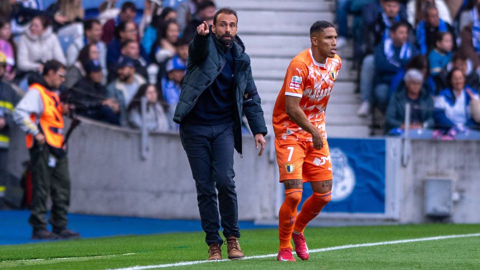 Hugo Oliveira vai continuar a liderar os azuis e brancos do Minho na época que se aproxima