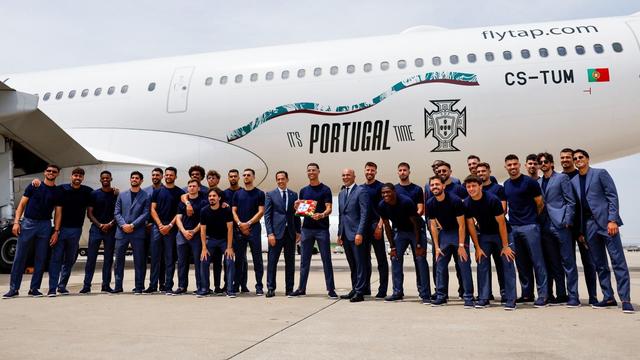 Seleção de Portugal antes da partida para os EUA (foto: FPF)