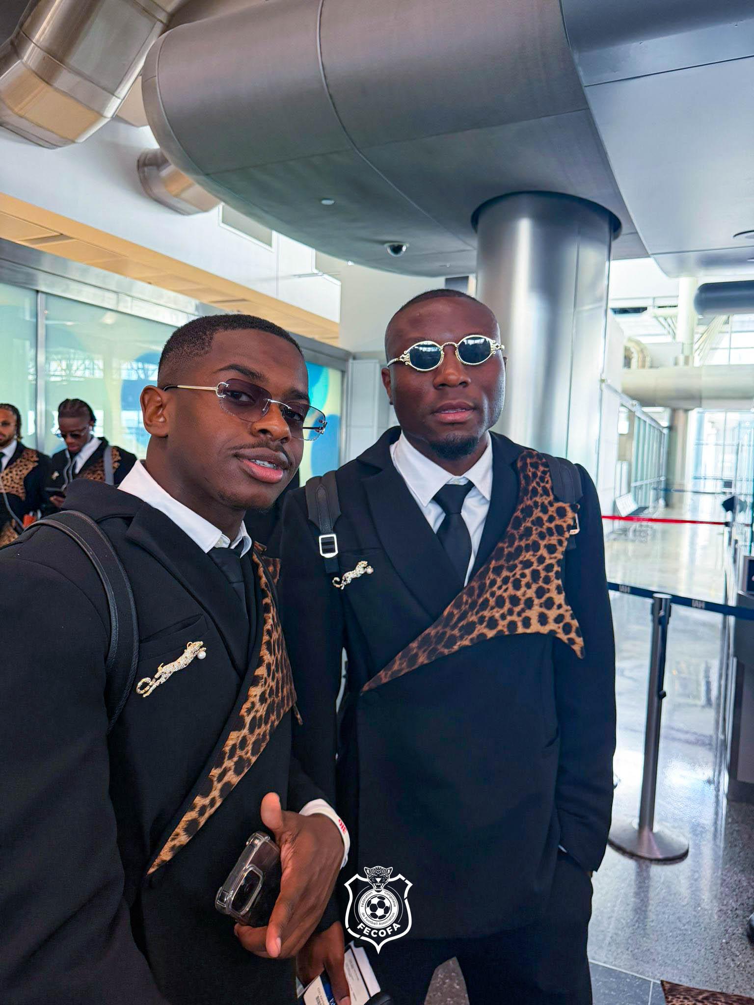 ...mas fato a preceito com referência leopardo na chegada aos EUA X/Fecofa RDC_Officiel