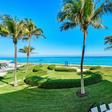 A praia municipal de Palm Beach, onde está o hotel da Seleção