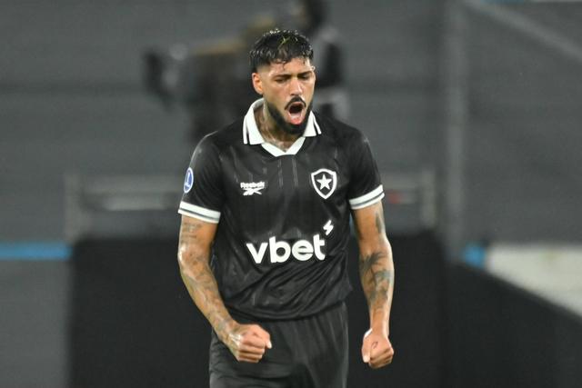 Alexander Barboza estava em final de contrato com o Botafogo e foi vendido ao Palmeiras