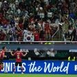 Hwang In-beom festeja com os adeptos sul-coreanos no México