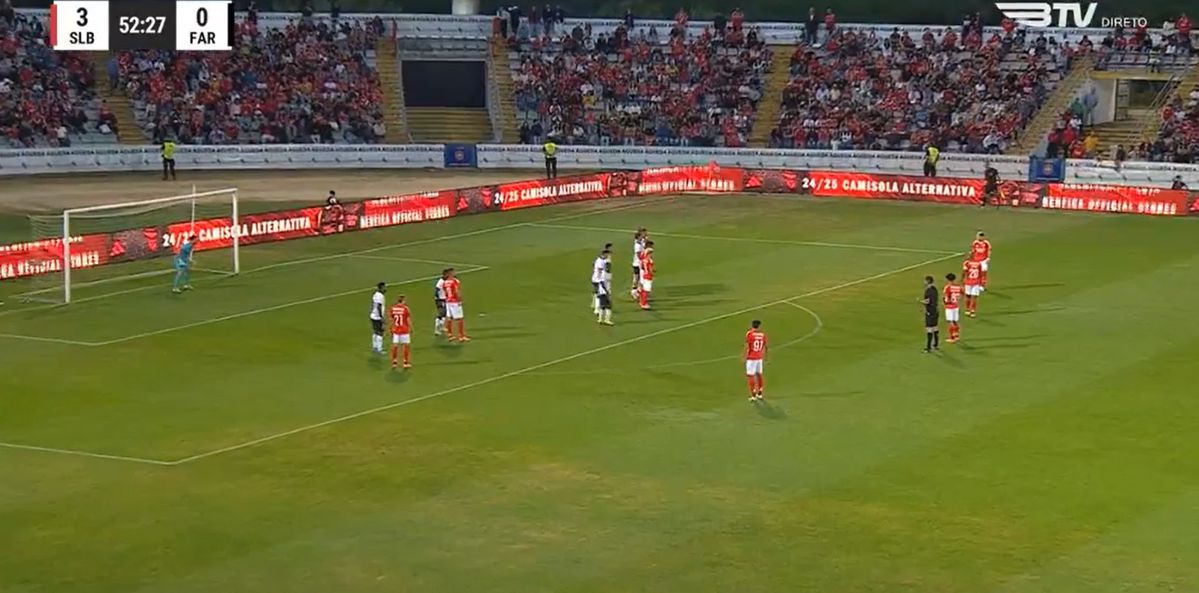 Video: Rollheiser scores Benfica’s fourth free kick |  Abola.pt |  Abola.pt