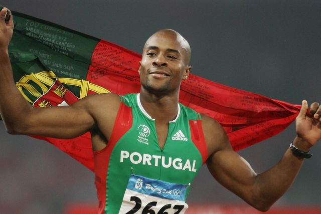 Nélson Évora apresenta a filha Isabela