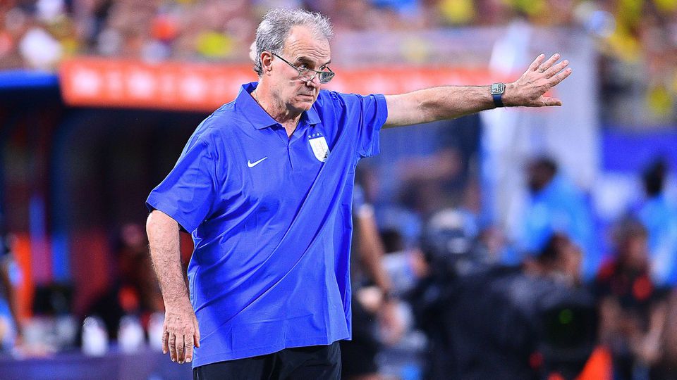 Bielsa 'parte a loiça' depois da pancadaria no jogo com a Colômbia