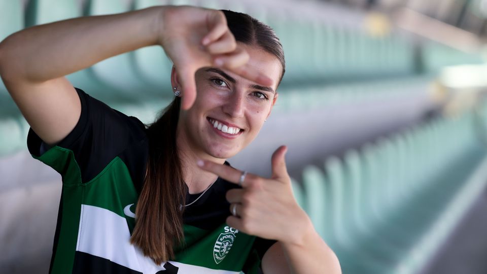 Georgia Eaton-Collins assina pelo Sporting até 2027