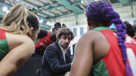 Seleção feminina perde na estreia em torneio na Polónia