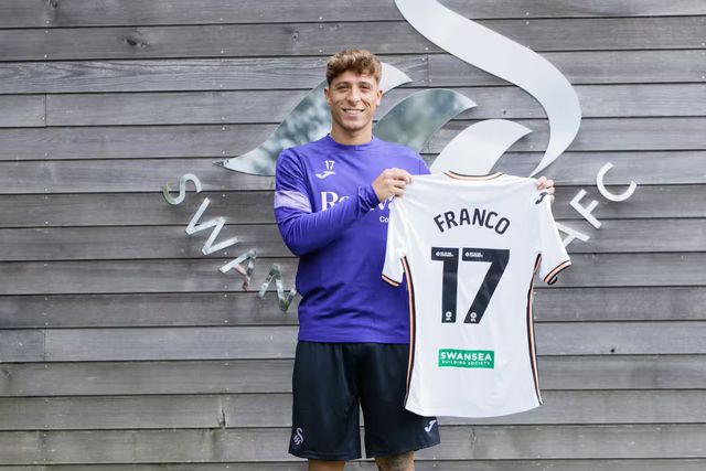Oficial: Gonçalo Franco assina pelo Swansea