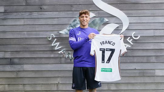 Oficial: Gonçalo Franco assina pelo Swansea