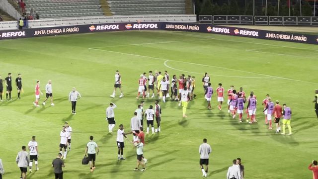 O fim de jogo entre o Benfica e o Farense